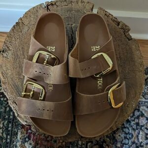 NEW IN BOX Birkenstock Arizona Big Buckle Leather Sandals Size 6 Gold Brown